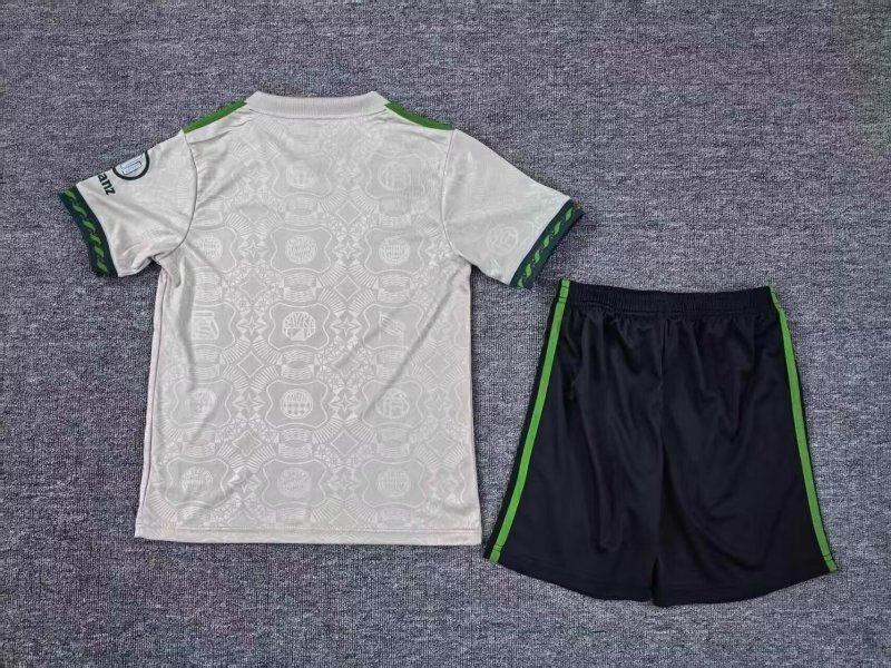 2025/26 Bayern Munich Oktoberfest Special Kids Kit - Image 2