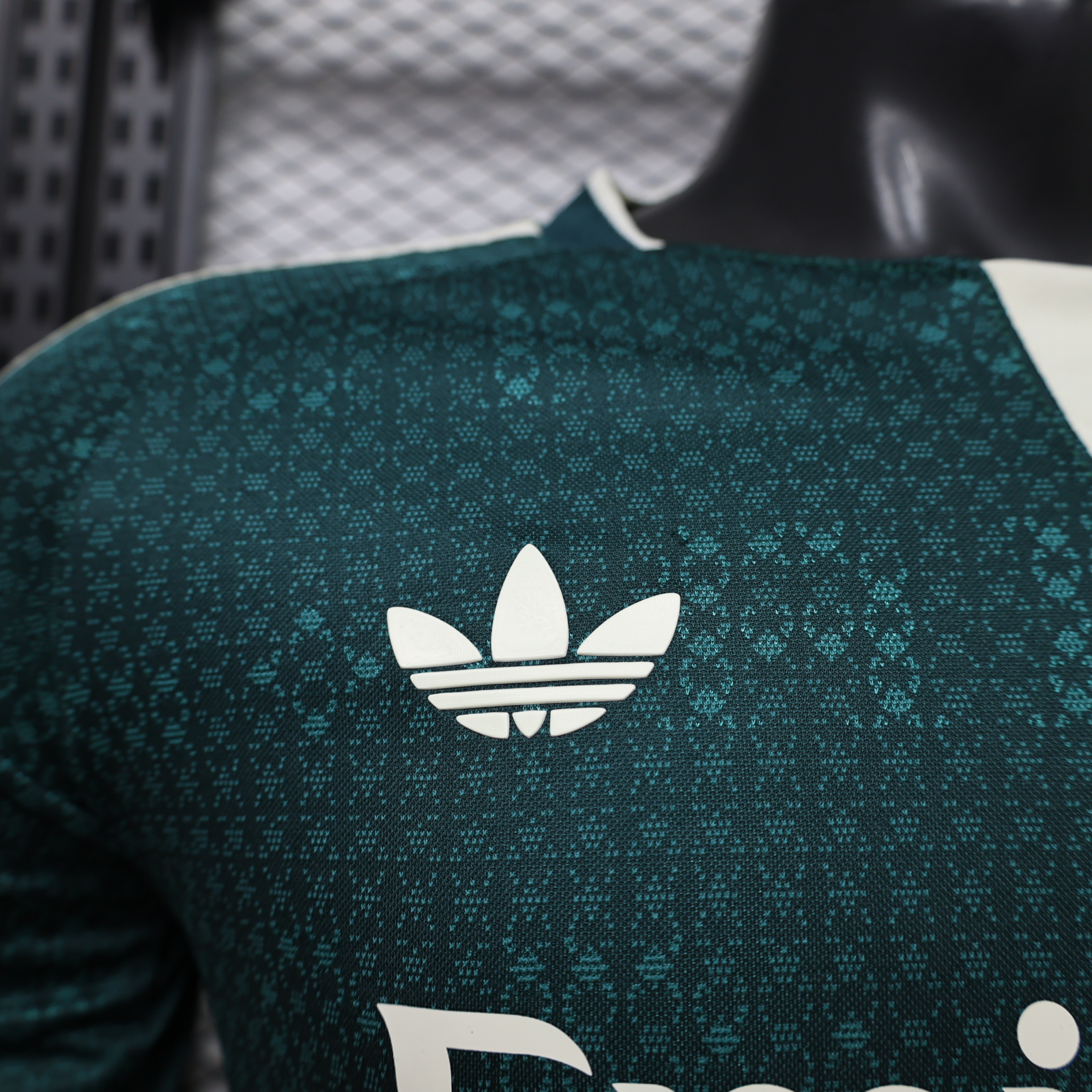 Real Madrid 2026/27 Away Jersey (Player Version, Long Sleeve) - Image 5