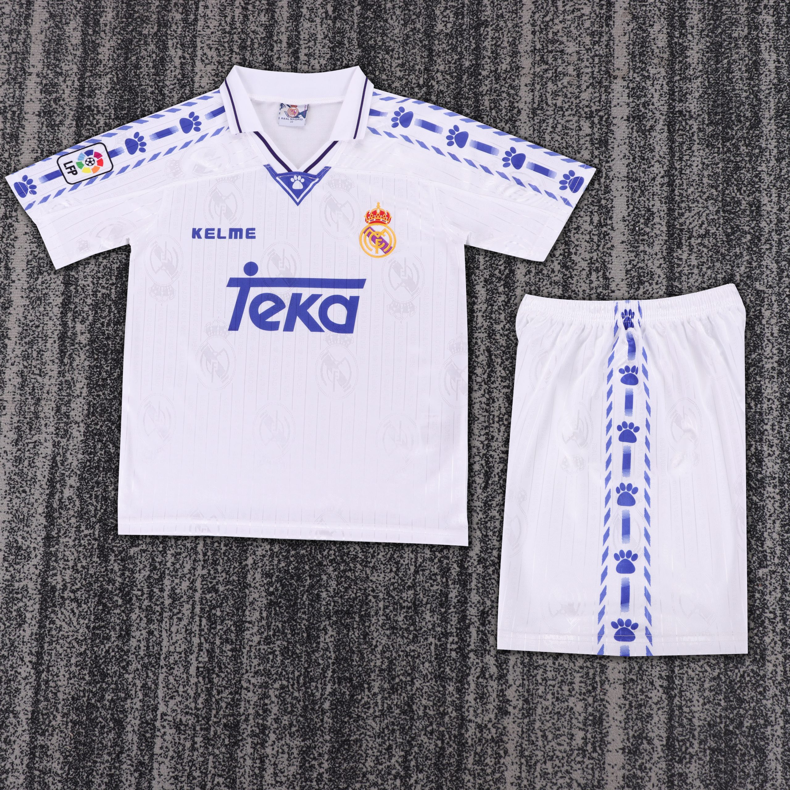Real Madrid 1996/97 Home Kids Kit