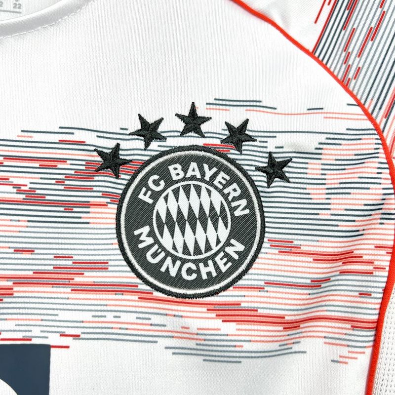 Bayern Munich 2025/26 Away Kids Kit - Image 3