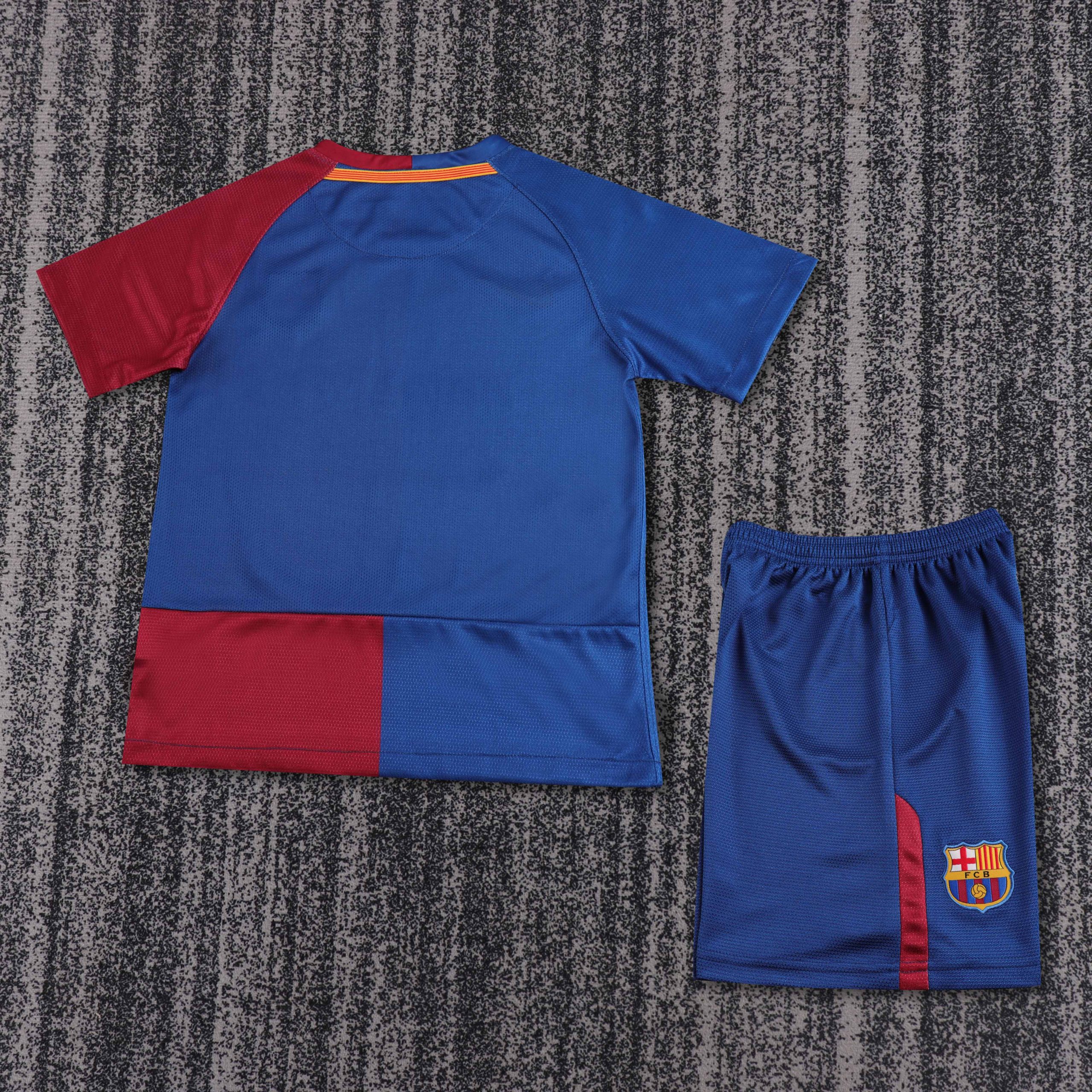 Barcelona 2008/09 Champions League Home Kids Kit - Image 2