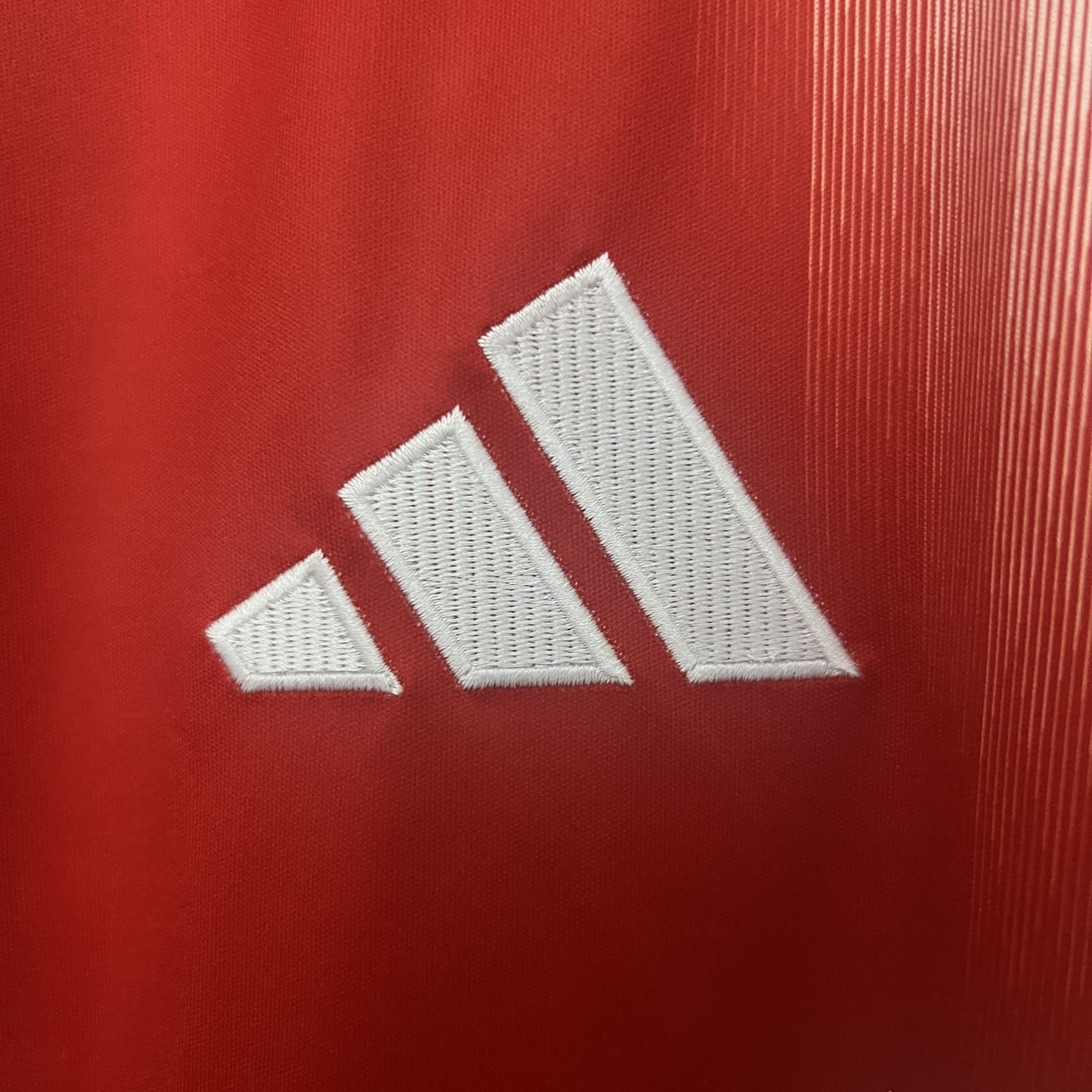 Bayern Munich 2025/26 Home Jersey - Image 2