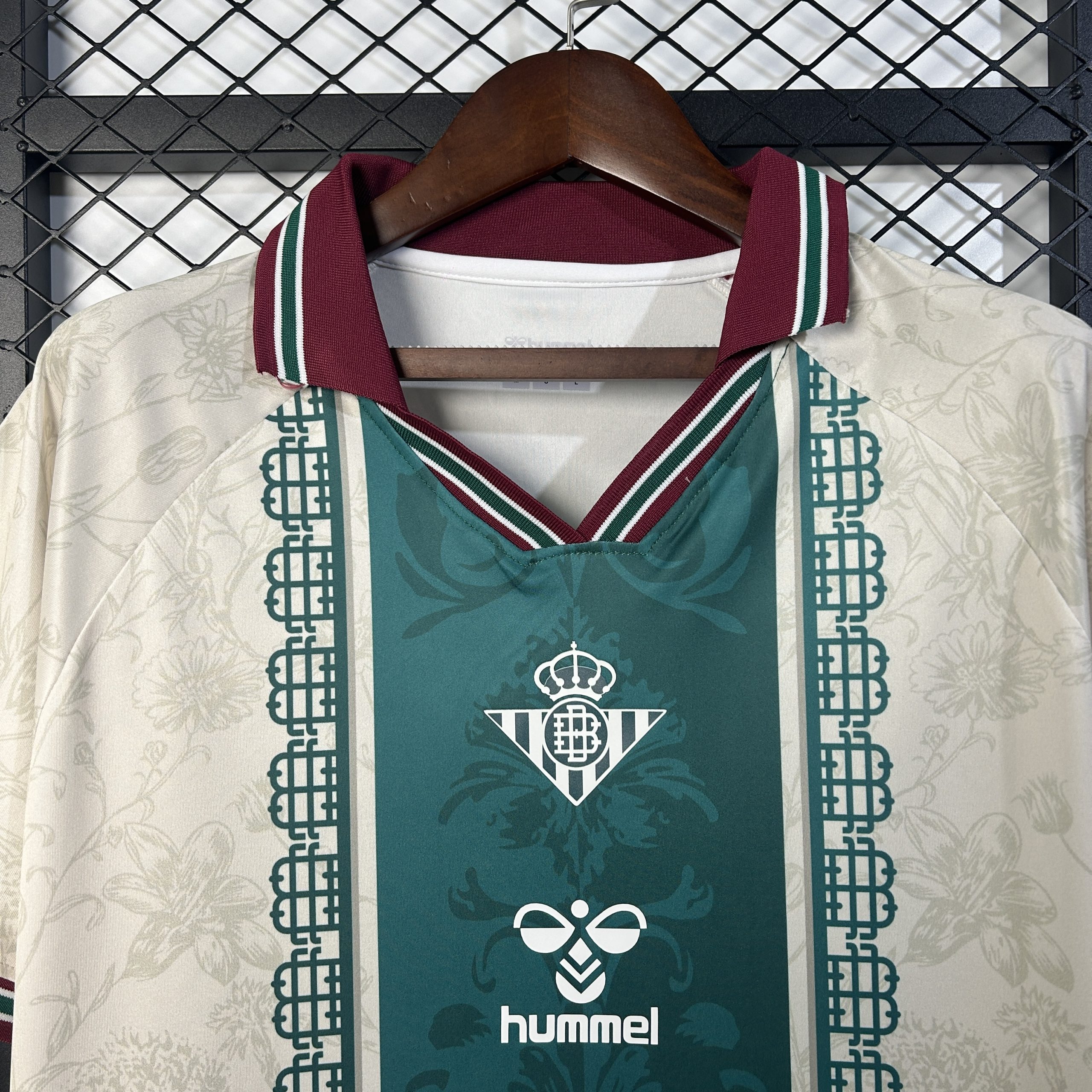 Real Betis 2025/26 Jersey (Fan Version) - Image 4