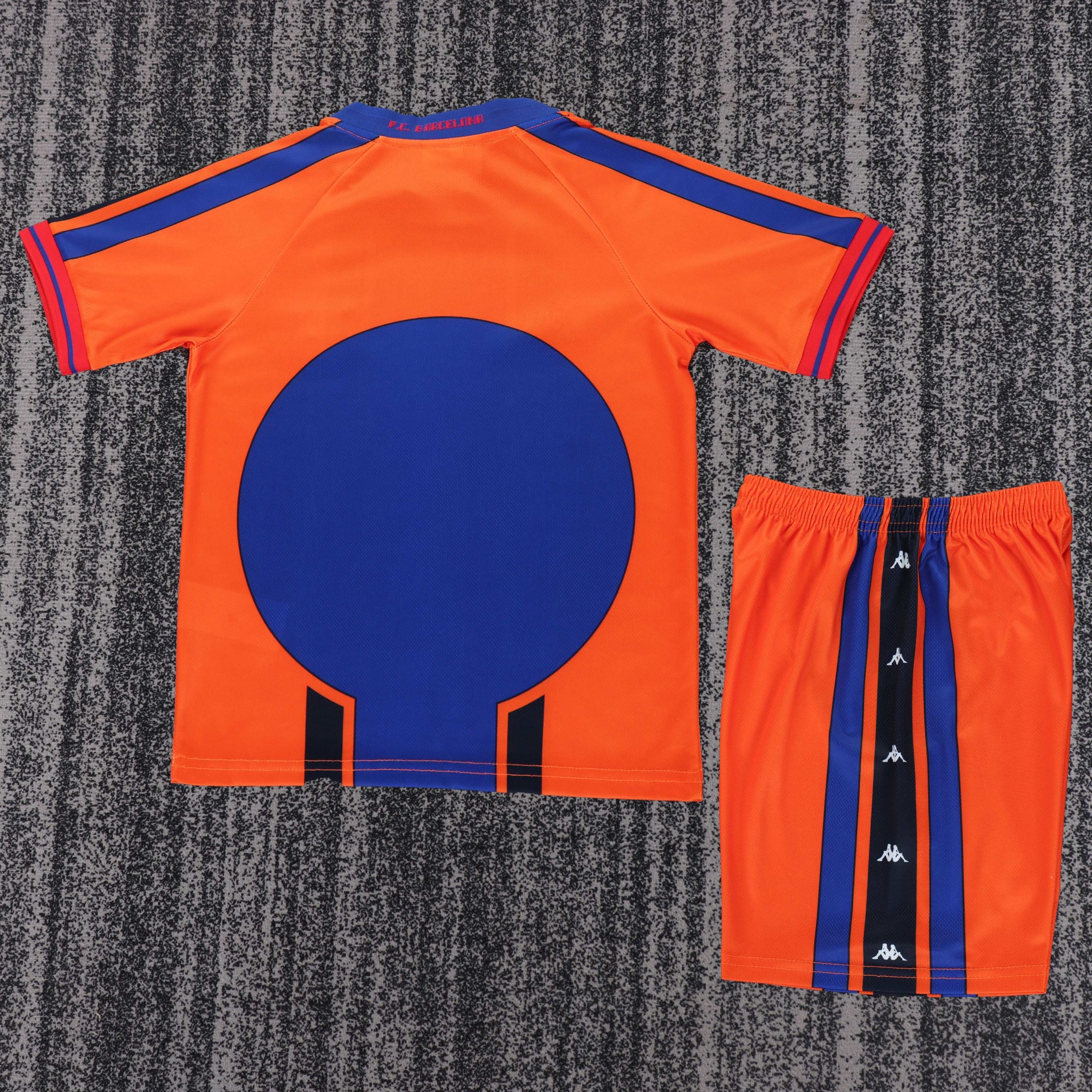Barcelona 1997/98 Away Kids Kit - Image 2