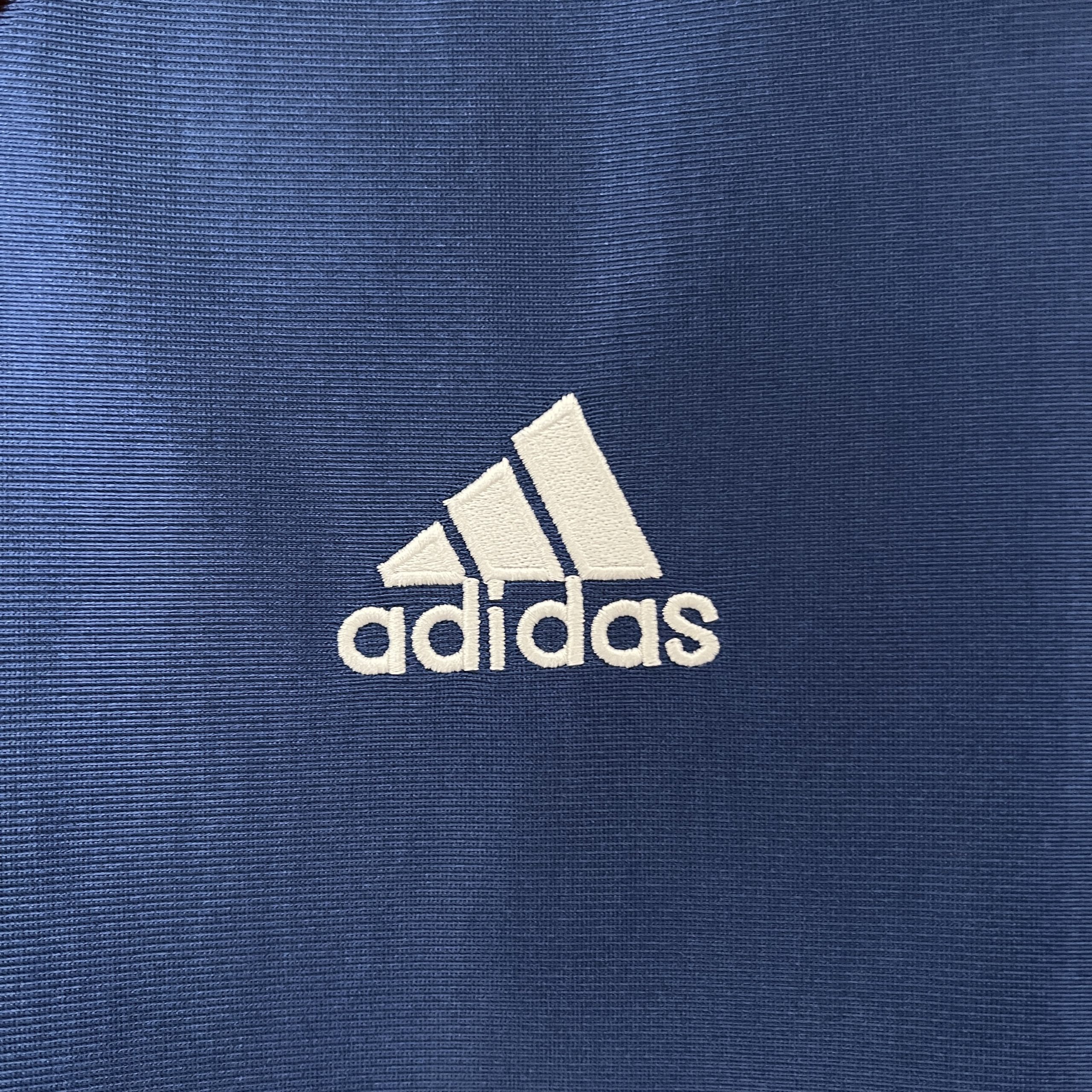 1998-00 Real Madrid Retro Jersey Second Away Fan Version - Image 4