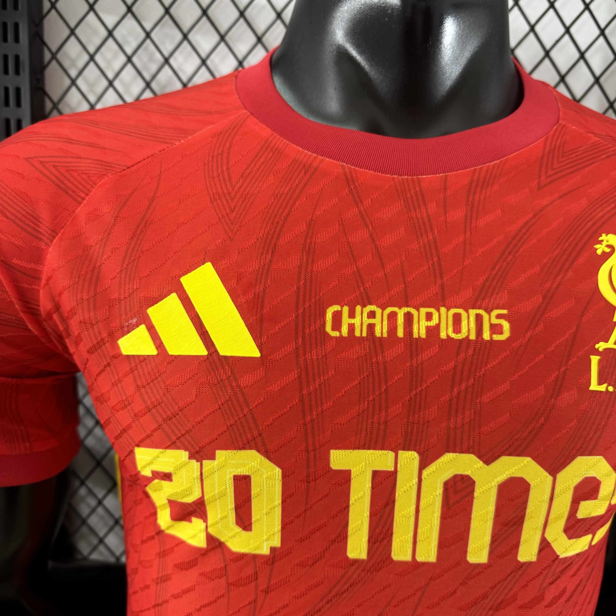 Liverpool 2025/26 Jersey (Player Version) - Image 4