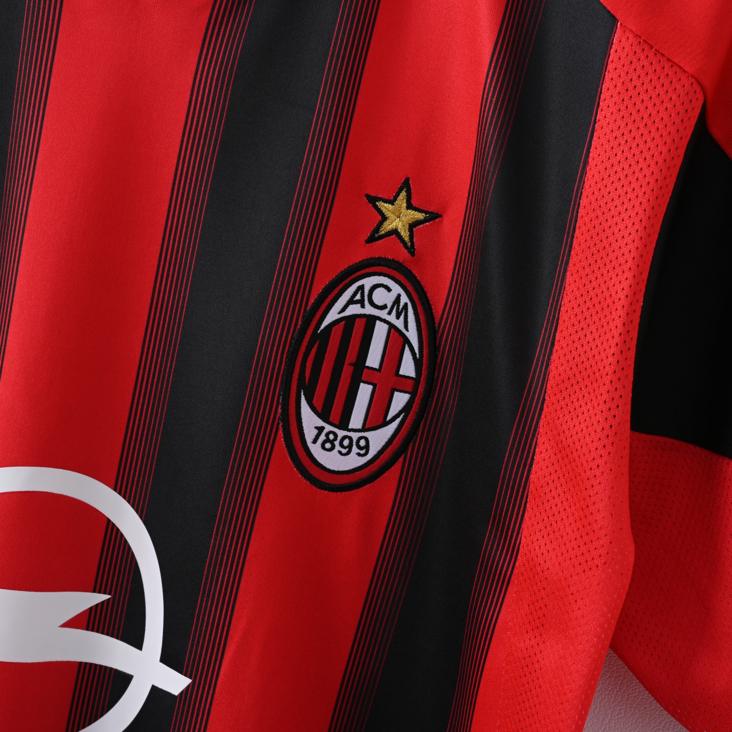AC Milan 2004/05 Home Retro Jersey - Image 3