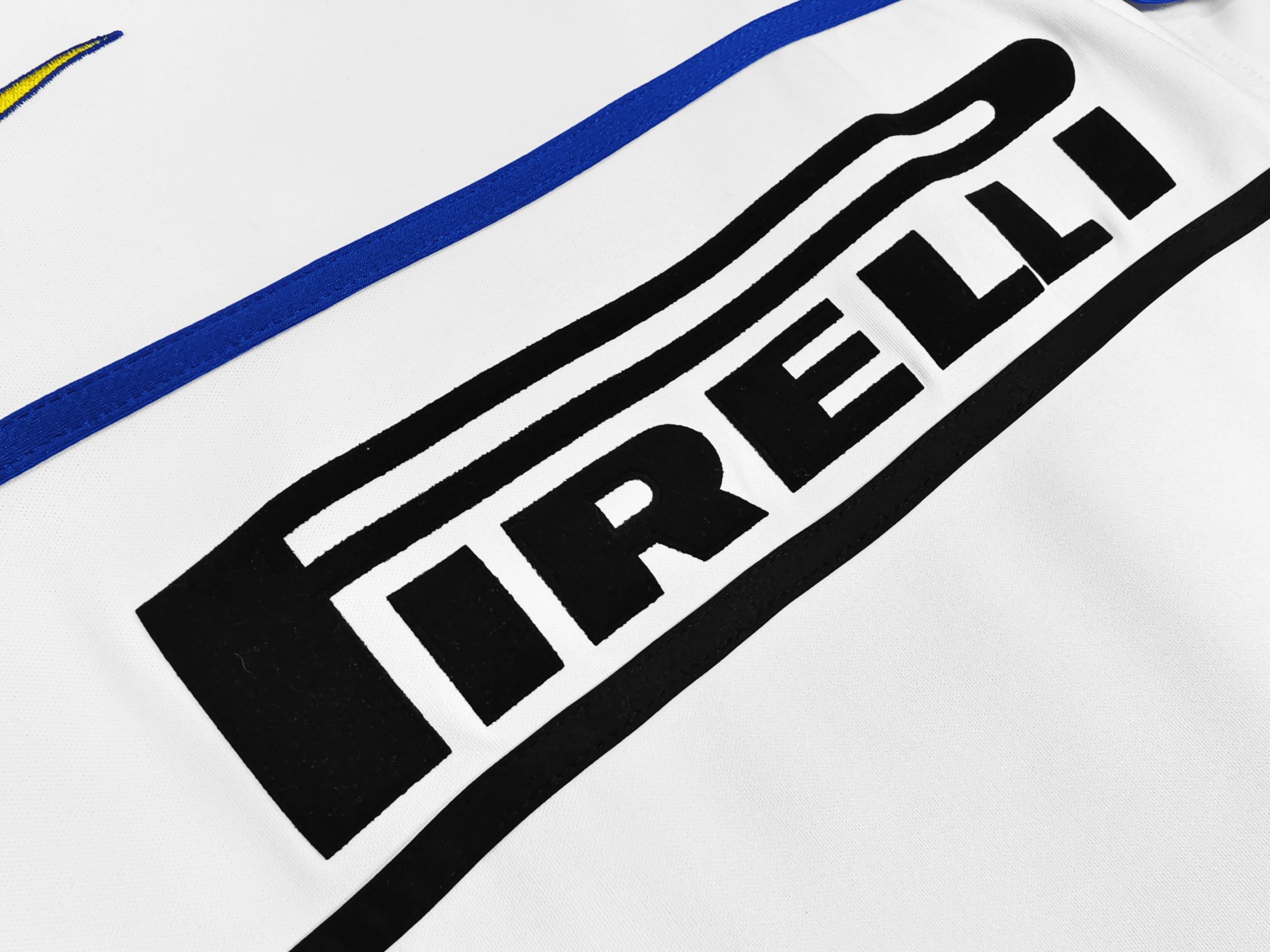 Inter Milan 1998/99 Away Retro Jersey (Fan Version) - Image 5