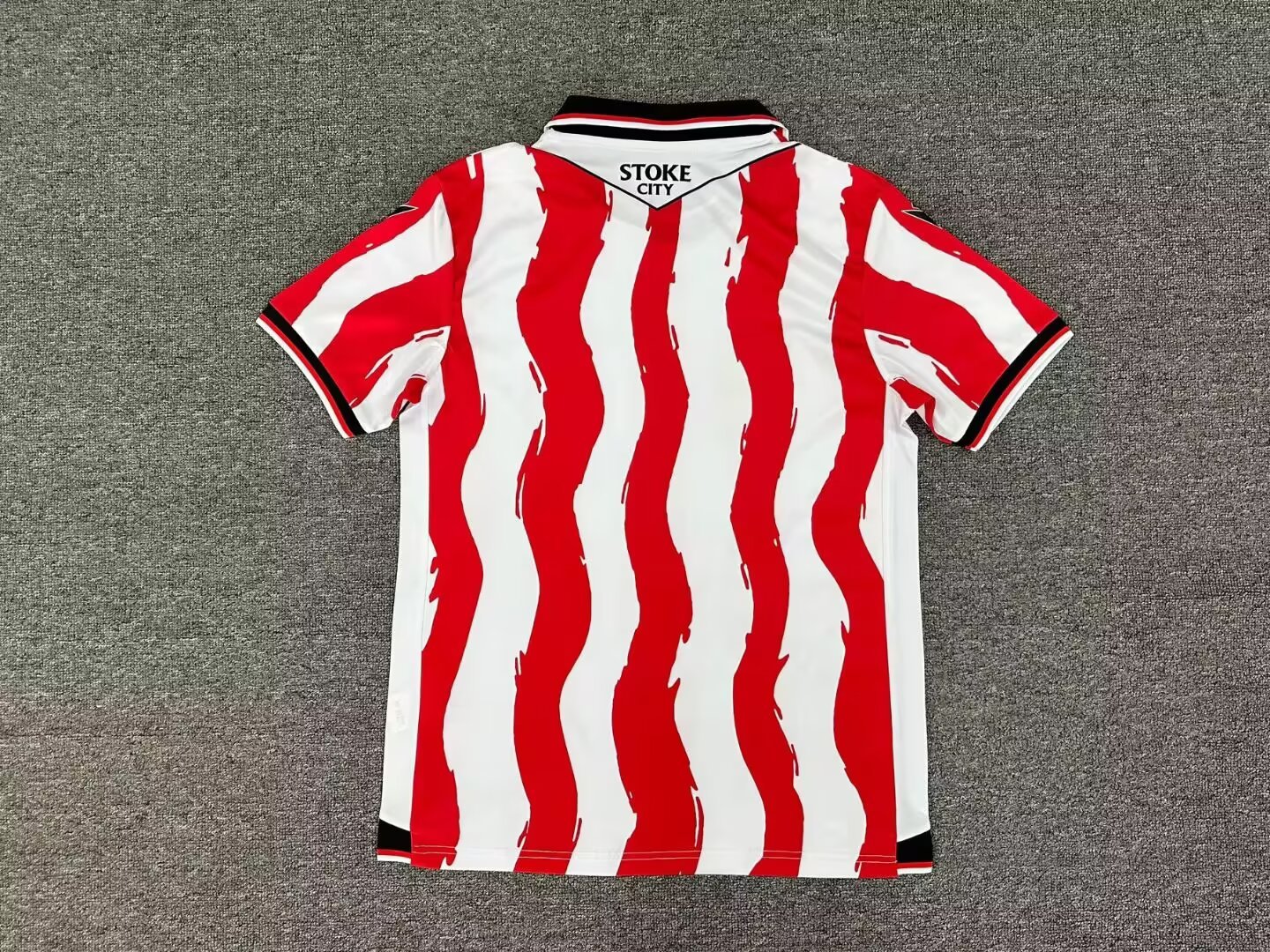 Stoke City 2025/26 Home Jersey (Fan Version) - Image 4