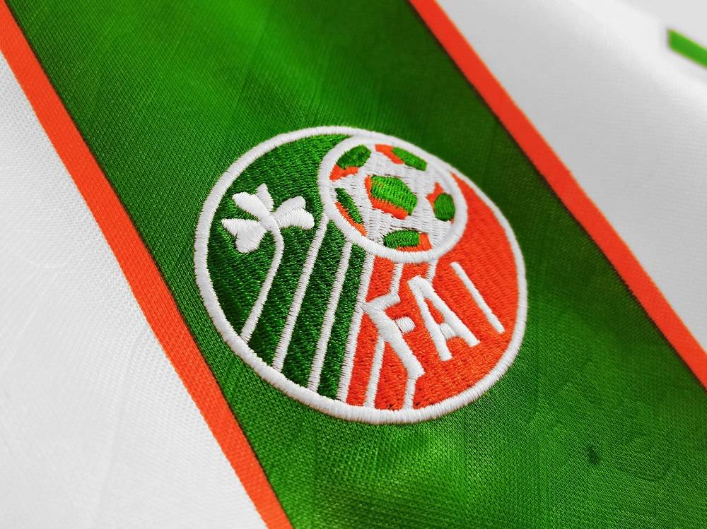 Ireland 1994 World Cup Away Retro Jersey - Image 5