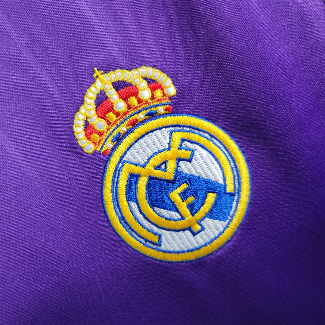 Real Madrid 2006/07 Away Retro Jersey - Image 5