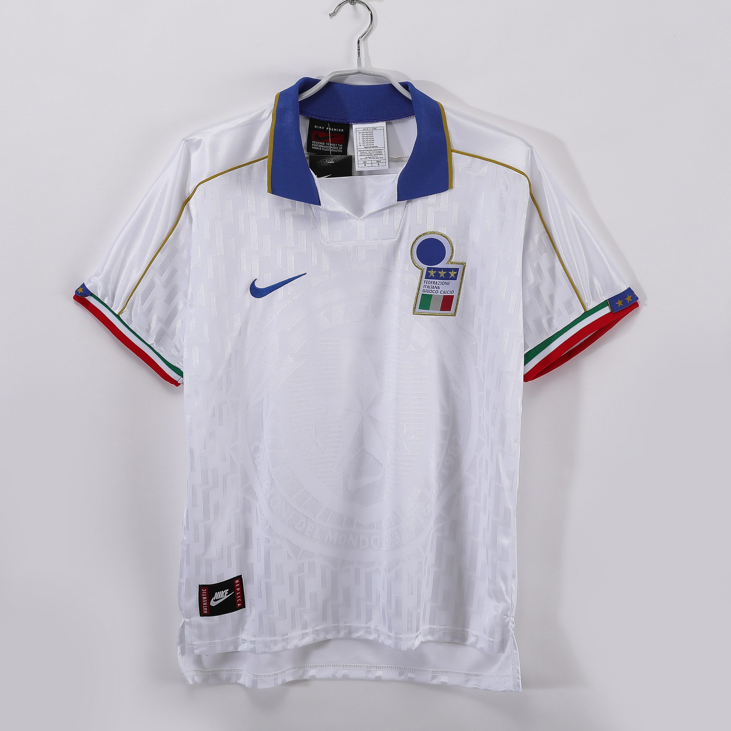 Italy 1995 Away Retro Jersey (Fan Version)