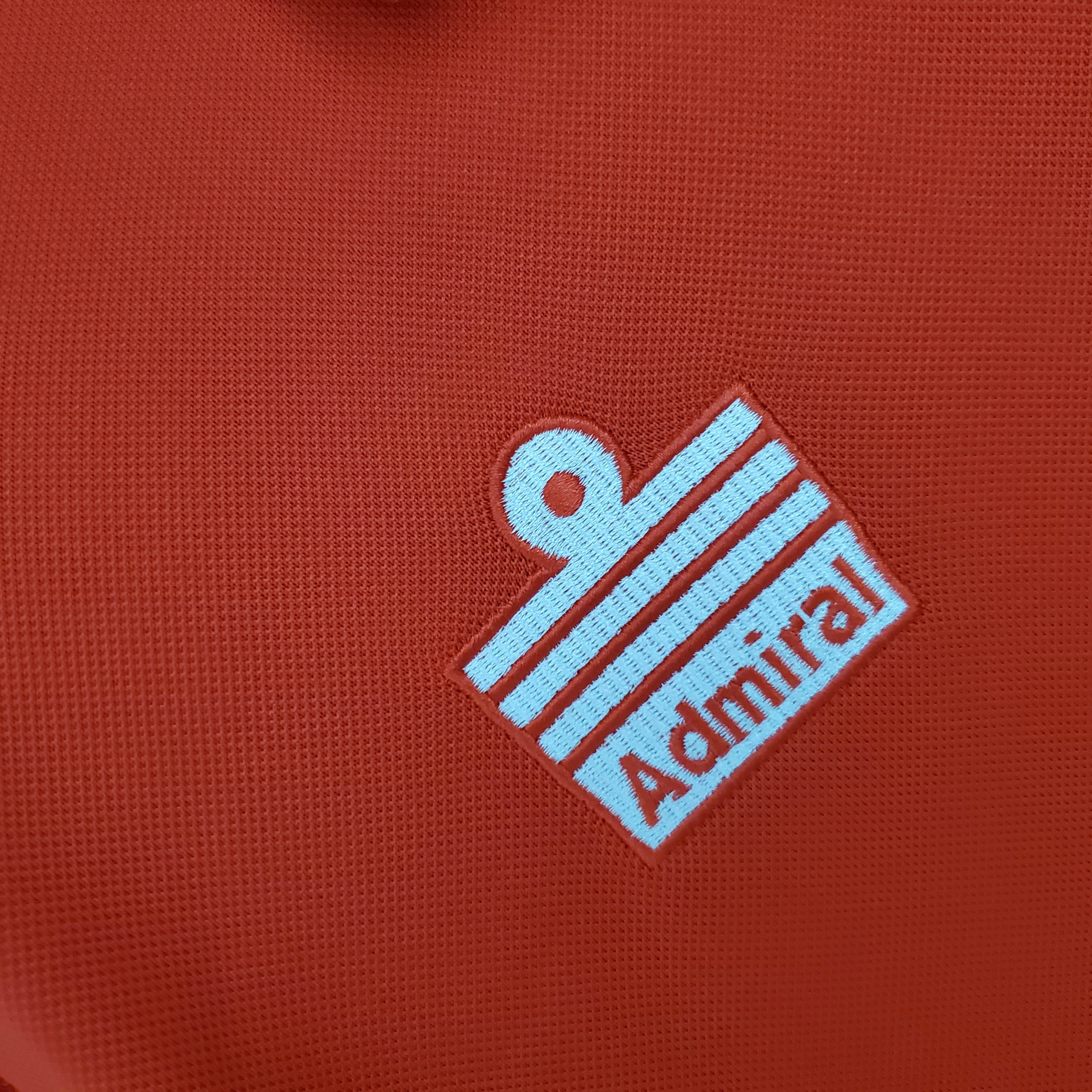 Manchester United 1977 Home Retro Jersey (Fan Version) - Image 2