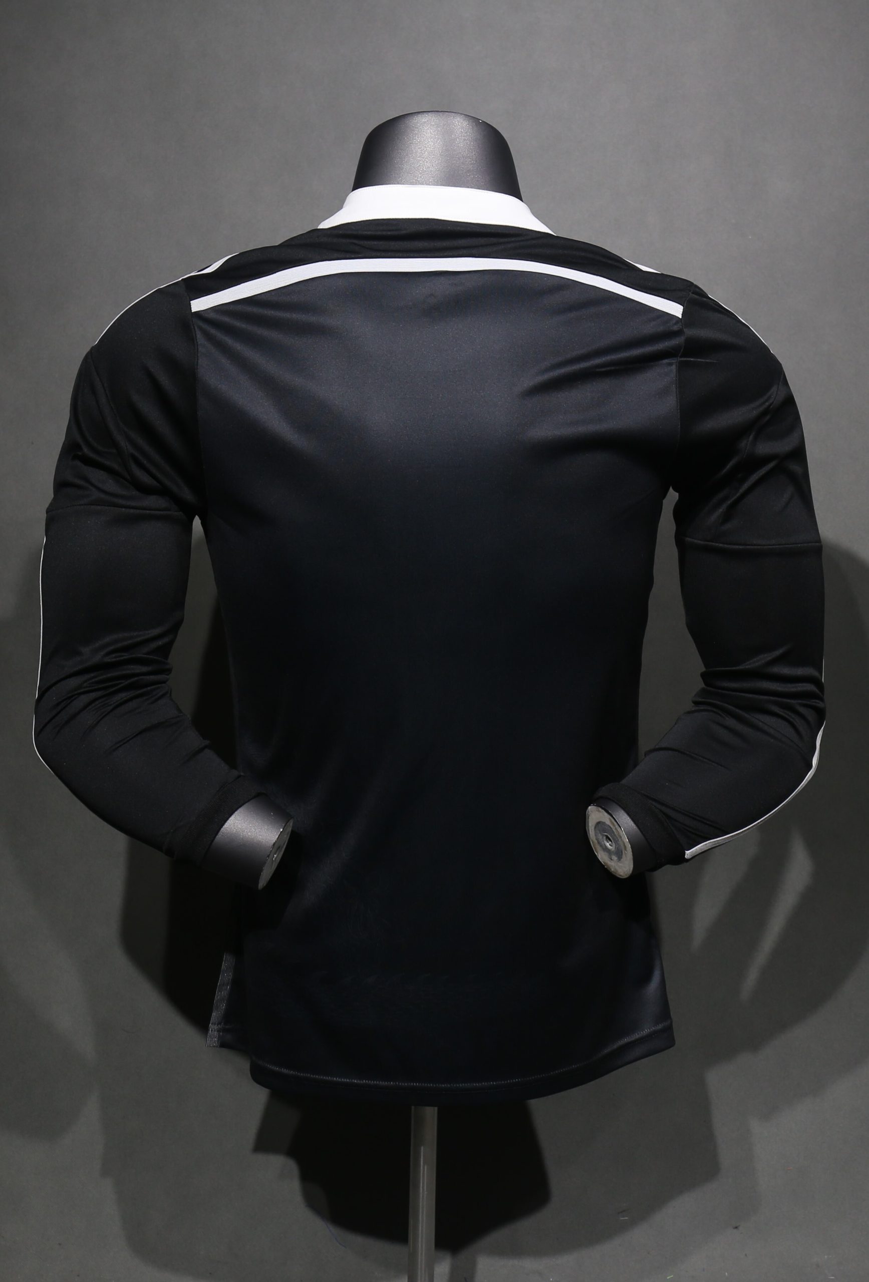 Real Madrid 2014/15 Third Retro Jersey (Player Version, Long Sleeve) - Image 2