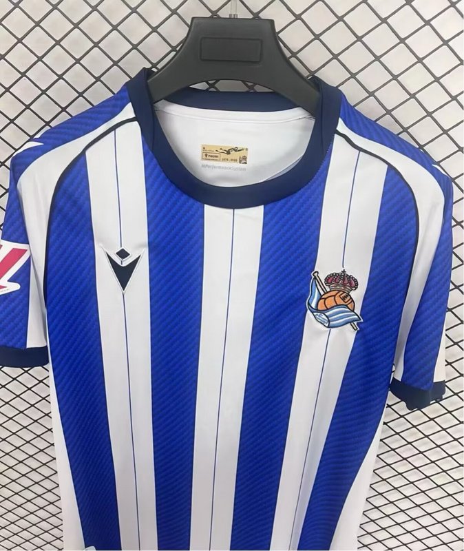Real Sociedad 2025/26 Home Jersey (Fan Version) - Image 4