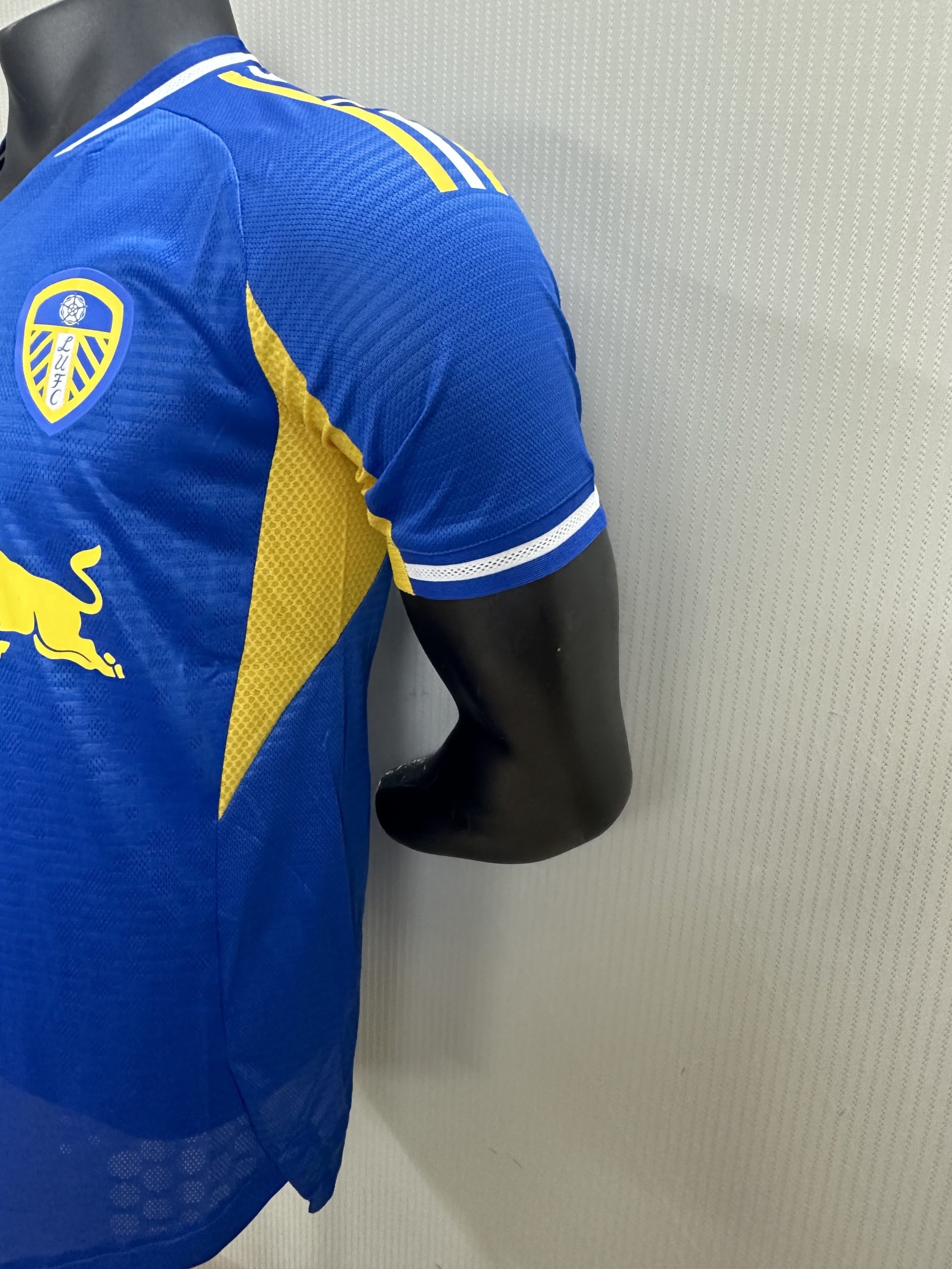 Leeds United 2025/26 Away Jersey (Player Version) - Image 5