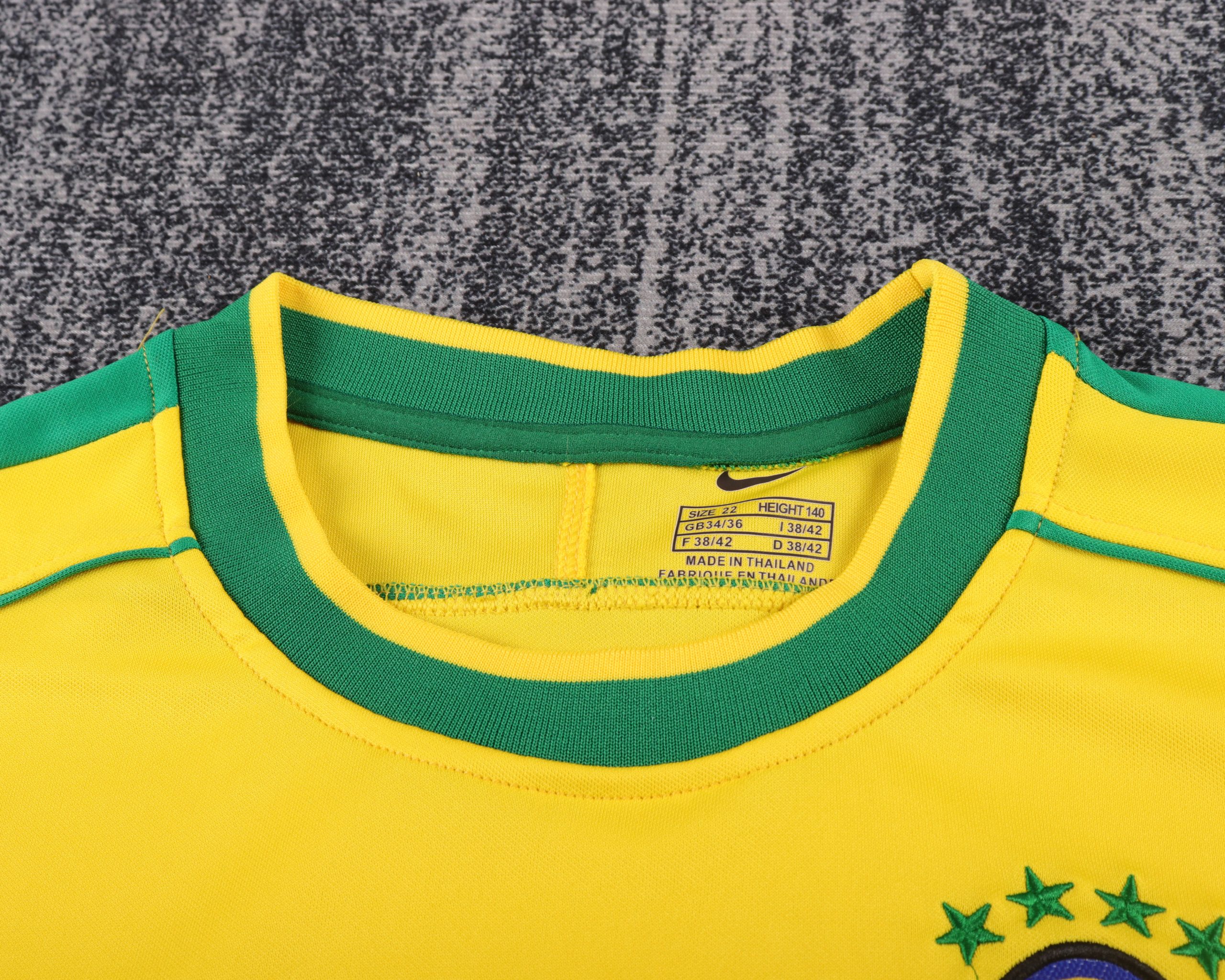 Brazil 1998 World Cup Home Kids Kit - Image 3