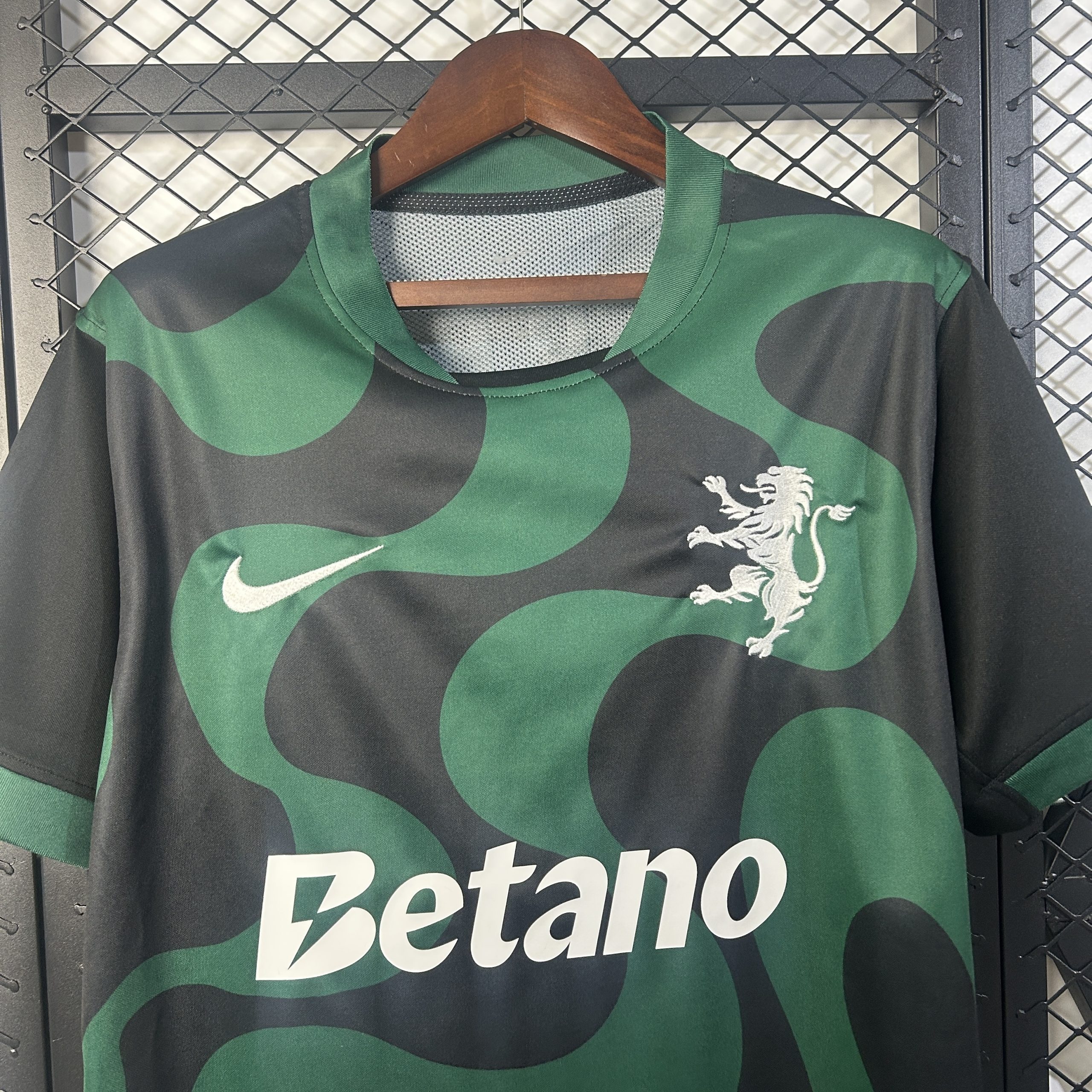 Sporting CP 2025/26 Third Jersey - Image 5