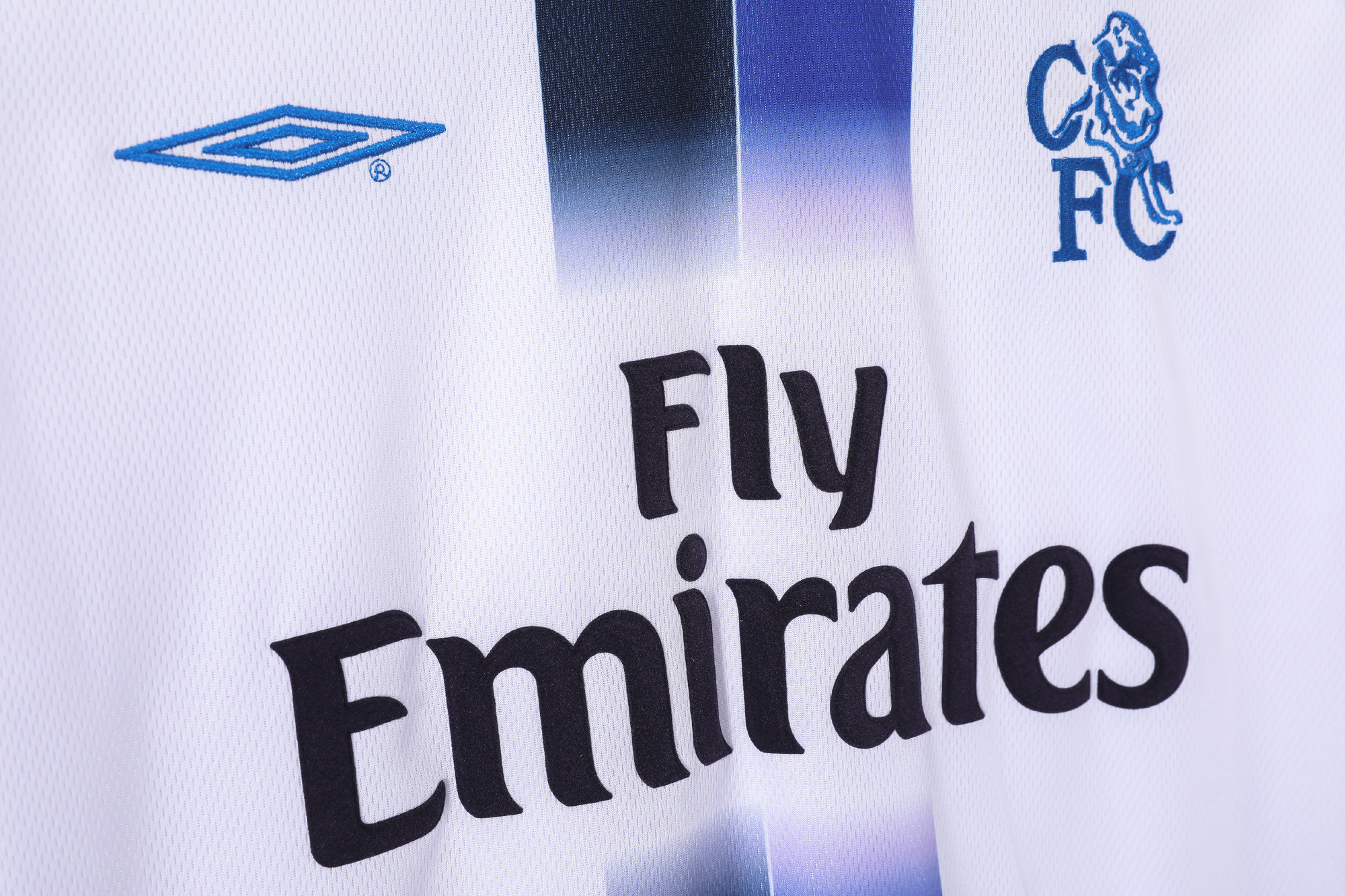 Chelsea 2003/05 Away Retro Jersey - Image 4