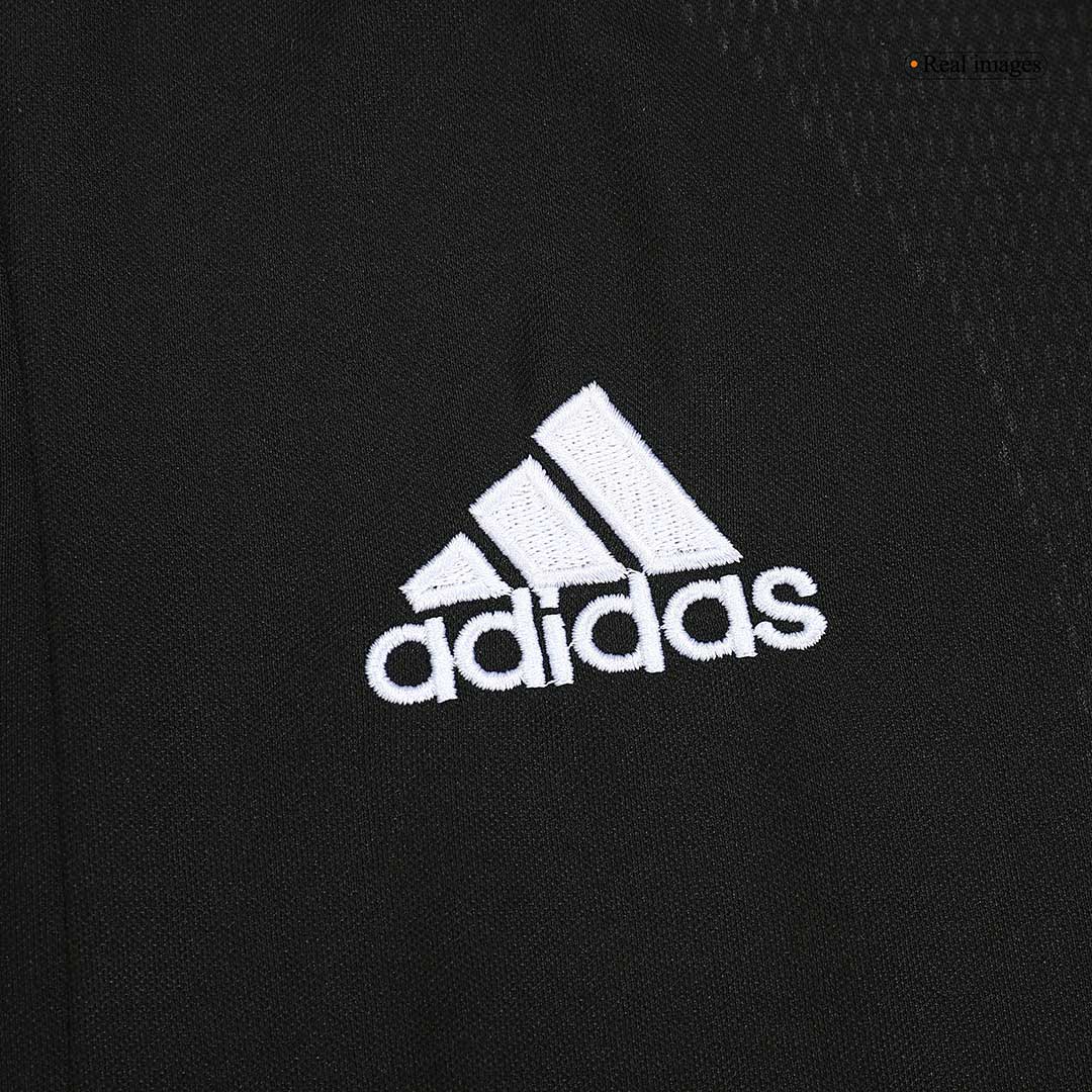 Real Madrid 2001/02 Away Retro Jersey - Image 5